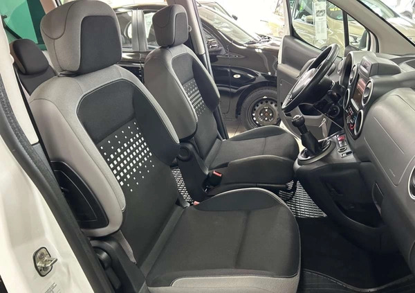Citroen Berlingo cena 41900 przebieg: 178362, rok produkcji 2016 z Wolsztyn małe 781